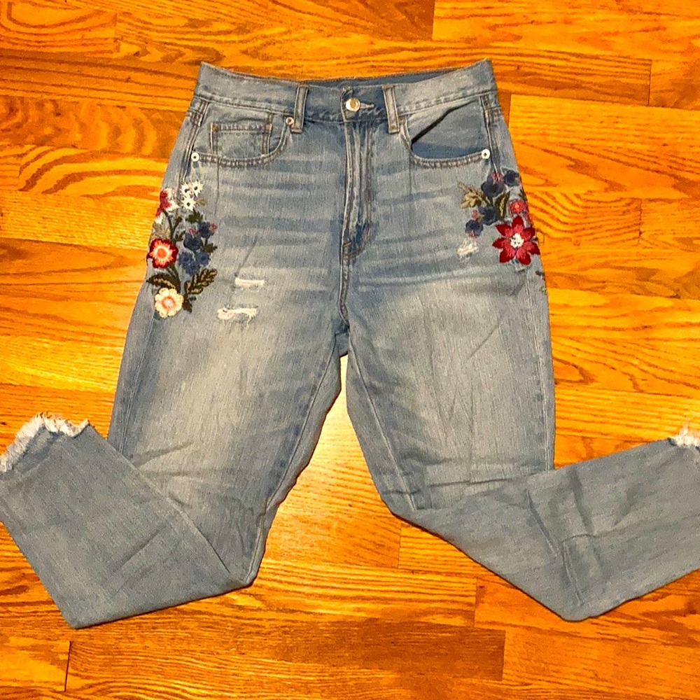 American Eagle Mom Jeans